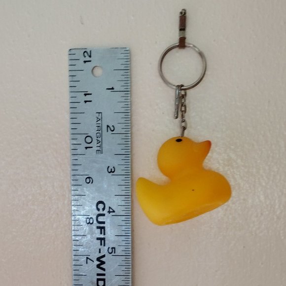 Rubber Ducky Keychain - Picture 4 of 4